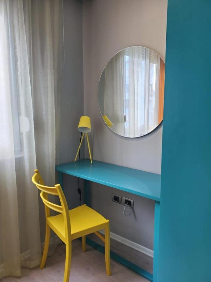 Helga'S Deluxe 3 Apartment Tiranë Eksteriør bilde